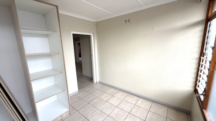 To Let 4 Bedroom Property for Rent in Costa Sarda Western Cape